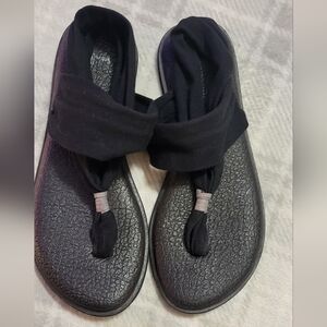 Sanuk Black Wrap Sandals Size 8
